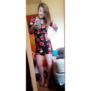 Black Floral mini dress size 2 but fits like size 8